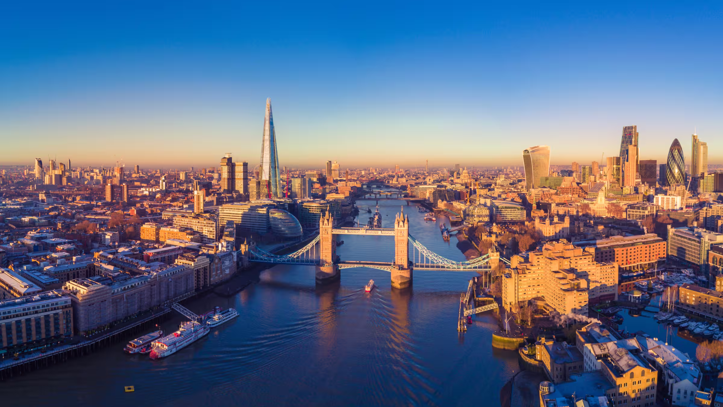 A view of the London skyline and River Thames, where Santa Fe Relocation provides expert international moving and relocation services